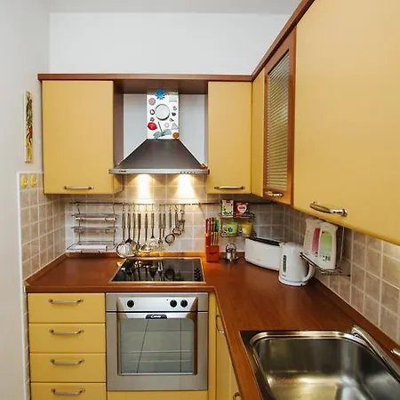 Stella Apartment *